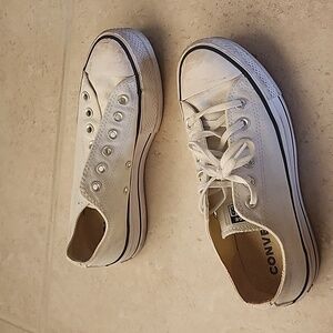 Converse platform low top sneakers size 6.5 Lightly worn
